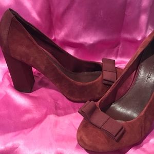 Banana Republic Burgundy Suede Shoe US 9.5